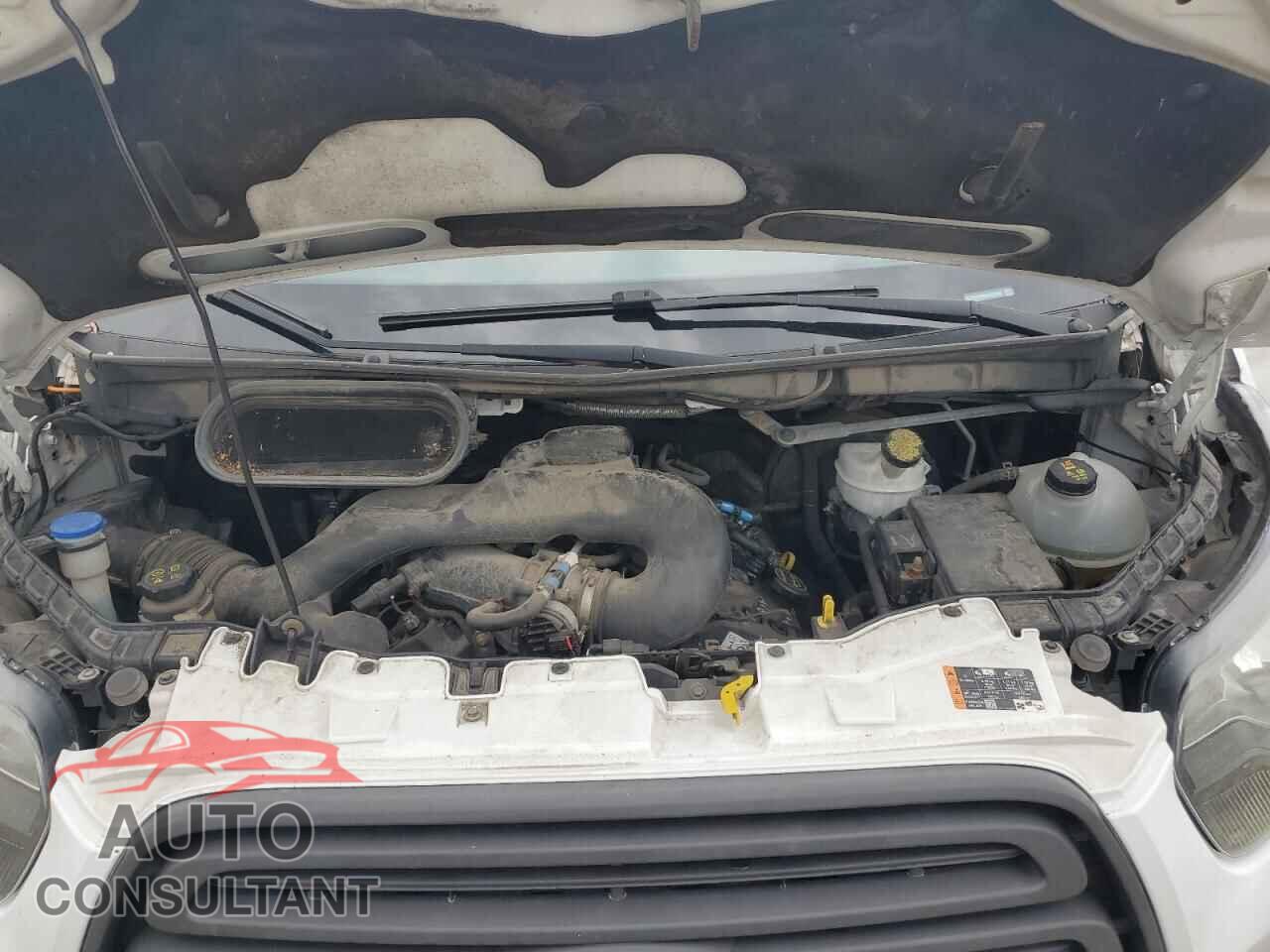 FORD TRANSIT 2017 - 1FTYR2YM3HKA04555