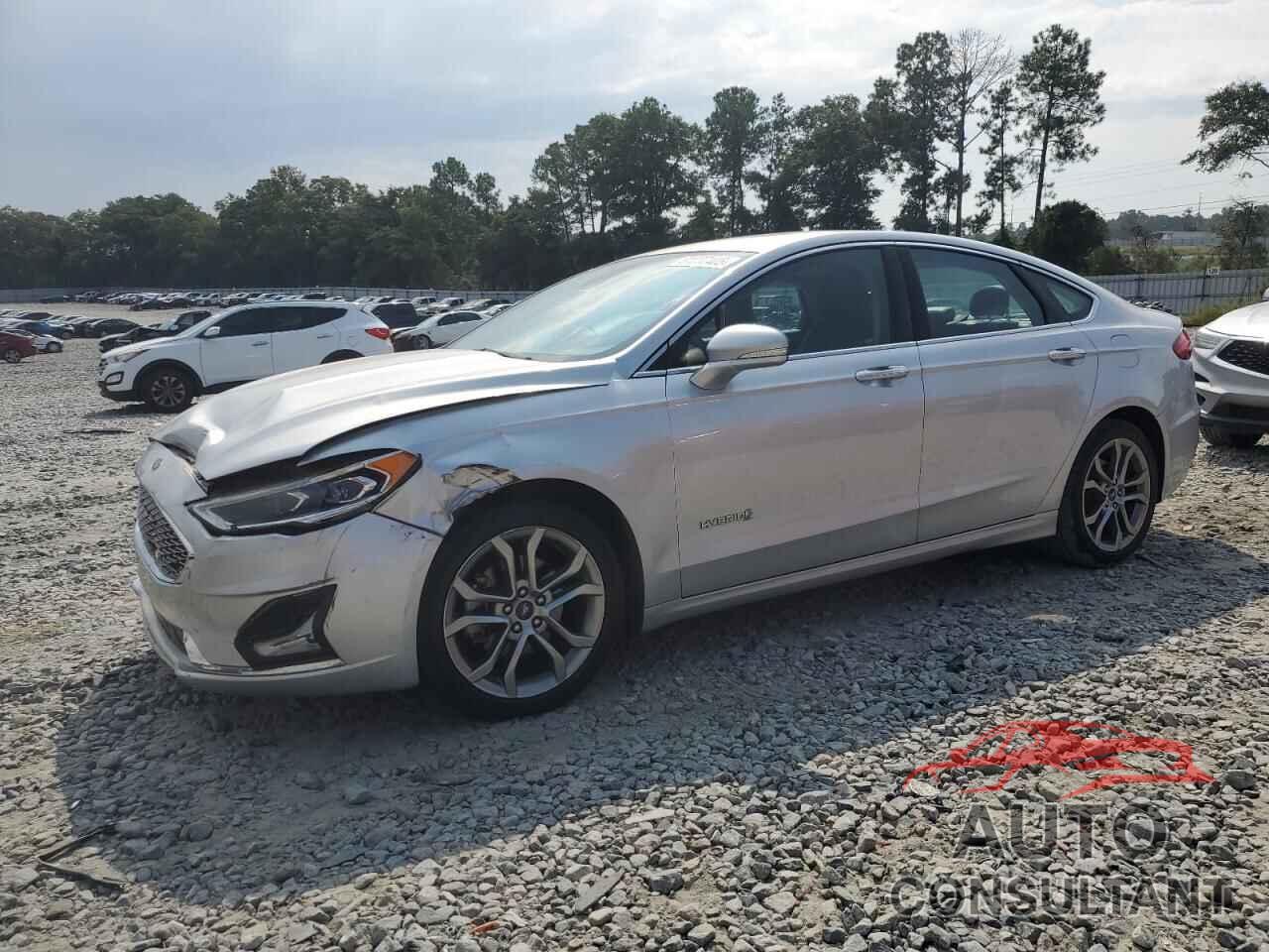 FORD FUSION 2019 - 3FA6P0RU1KR120331
