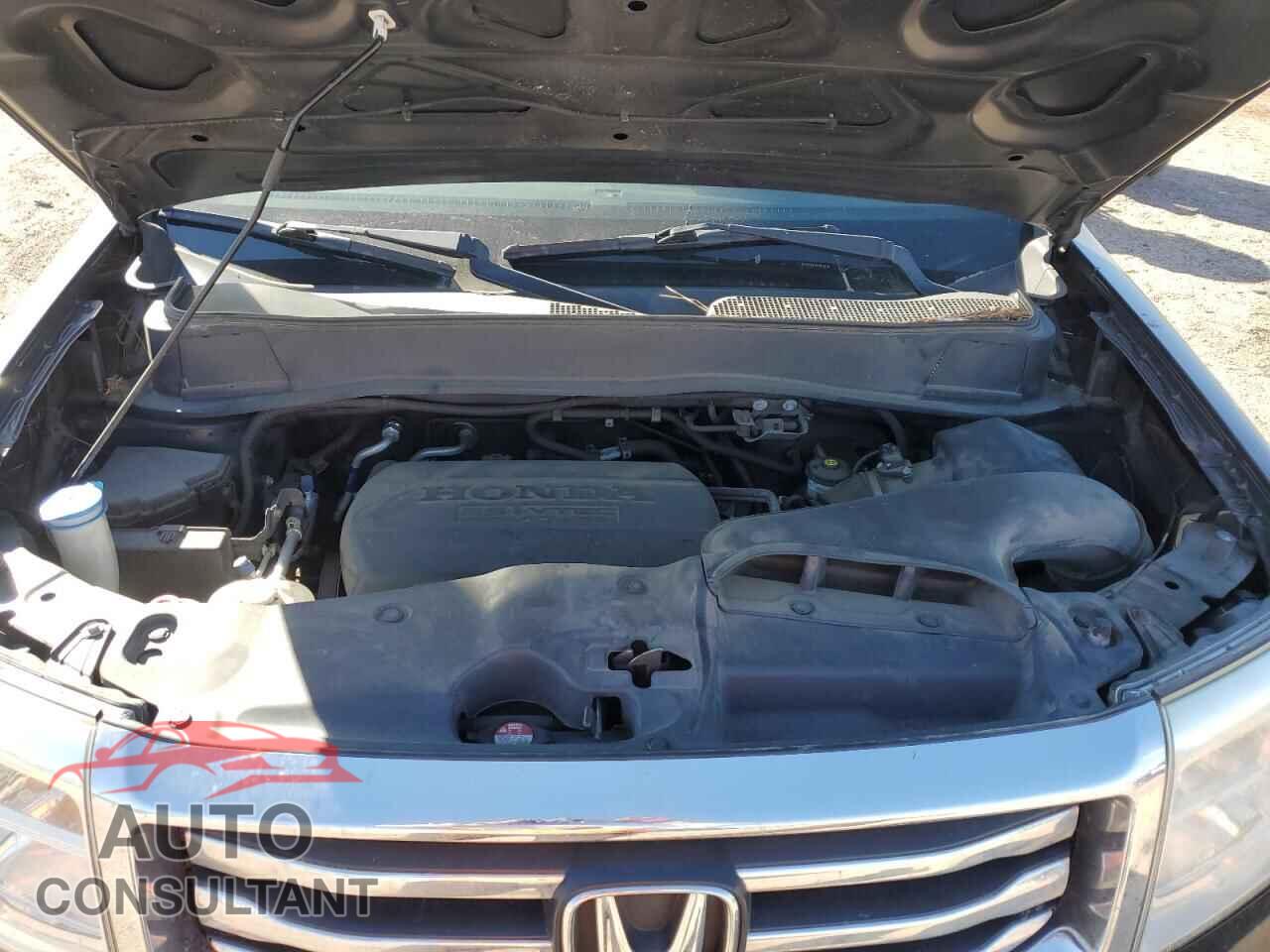 HONDA PILOT 2015 - 5FNYF4H50FB032188