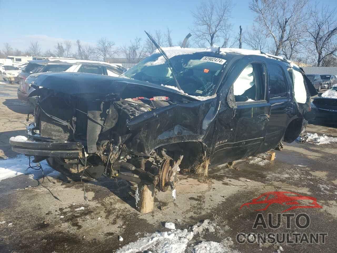 CHEVROLET TAHOE 2013 - 1GNSCBE09DR258644