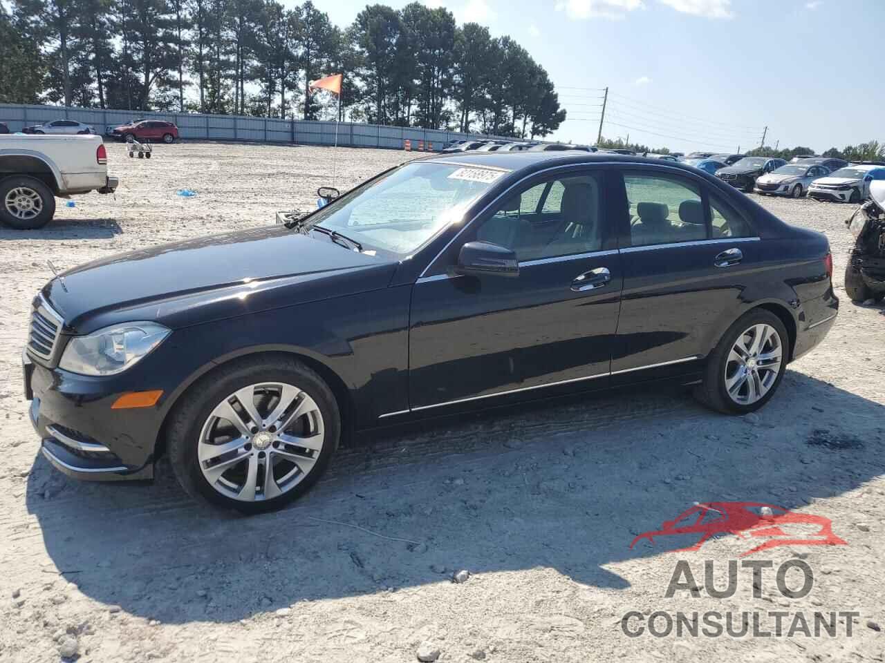 MERCEDES-BENZ C-CLASS 2013 - WDDGF8AB8DA818352