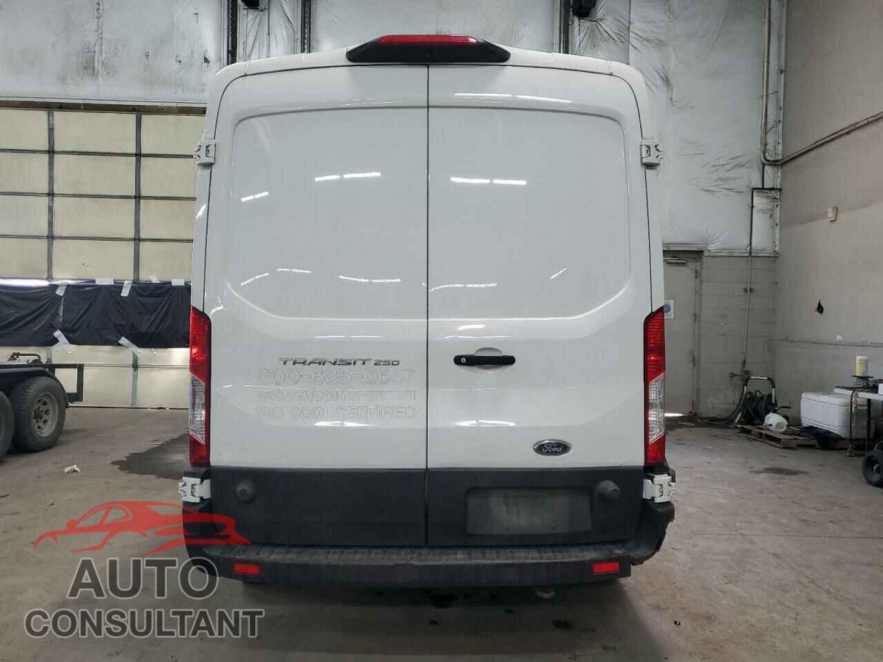 FORD TRANSIT 2019 - 1FTYR2CM4KKB30213