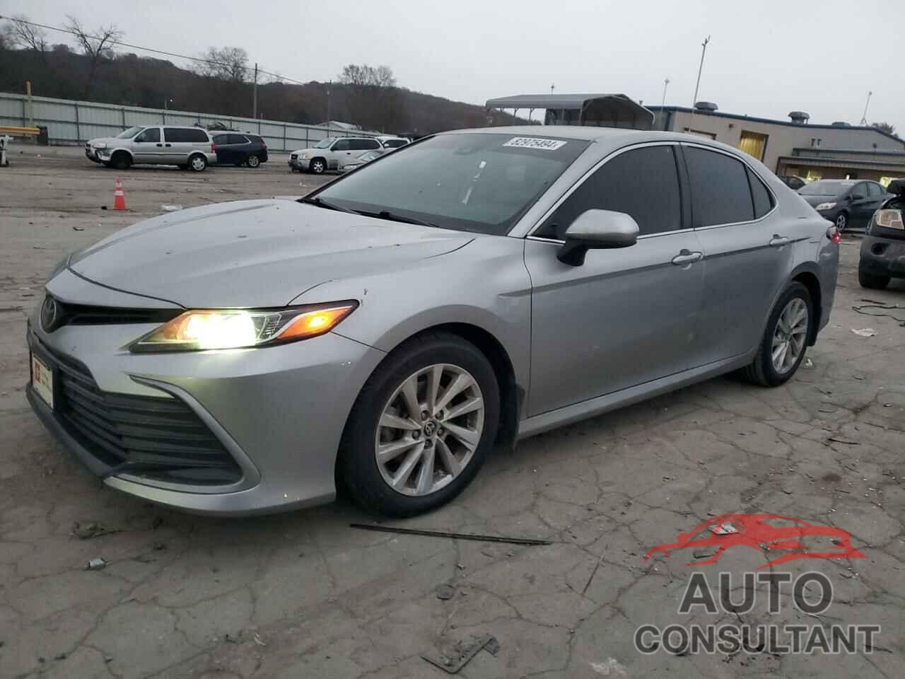 TOYOTA CAMRY 2021 - 4T1C11AK4MU614849