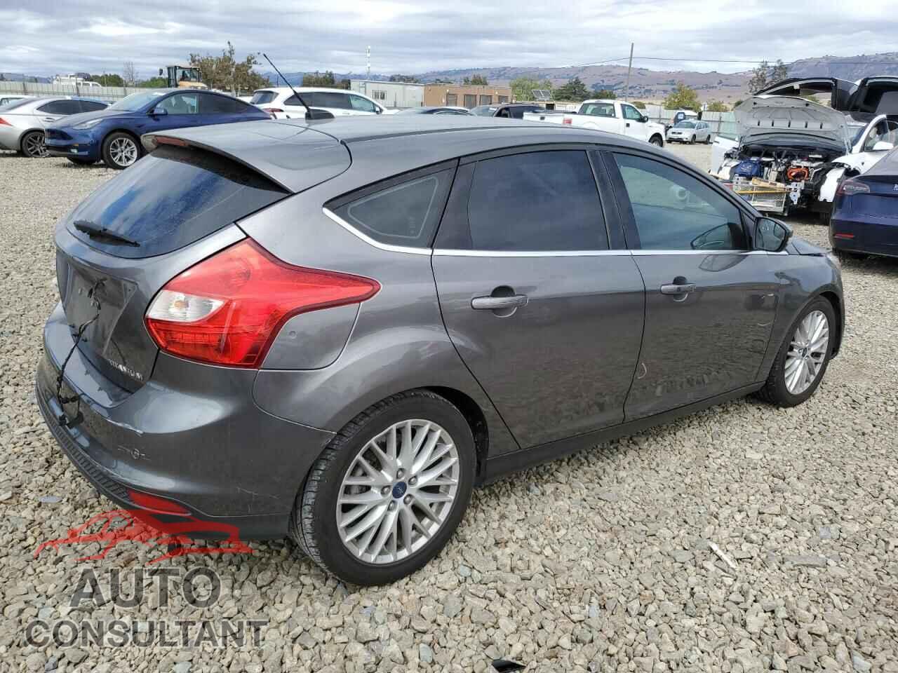 FORD FOCUS 2014 - 1FADP3N28EL423283
