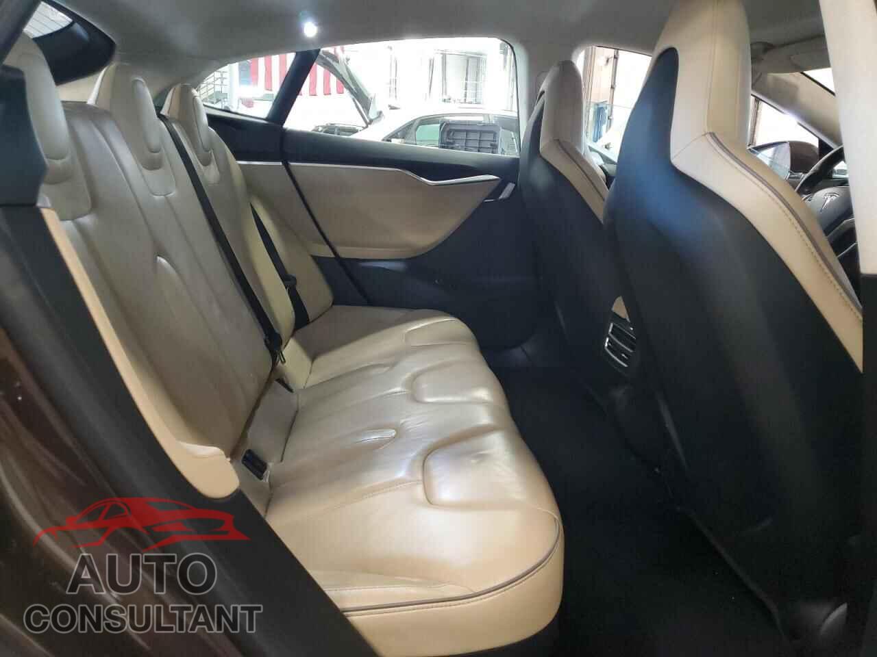 TESLA MODEL S 2013 - 5YJSA1DP8DFP18034