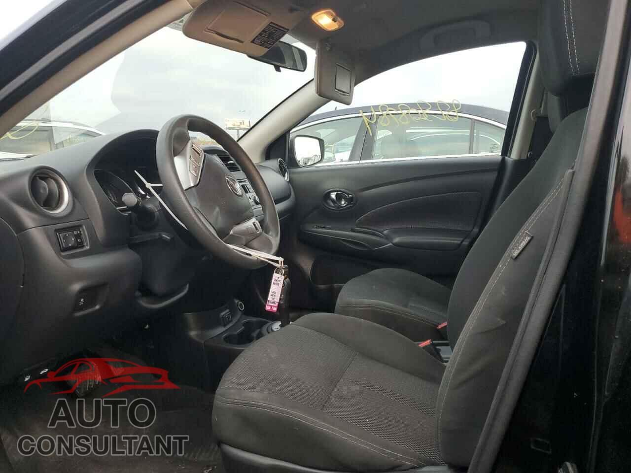NISSAN VERSA 2018 - 3N1CN7AP9JL802198