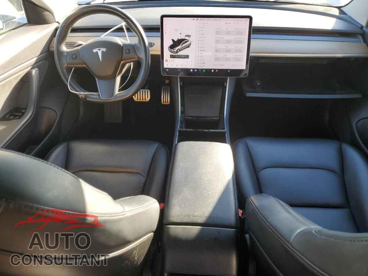 TESLA MODEL 3 2018 - 5YJ3E1EB8JF084327
