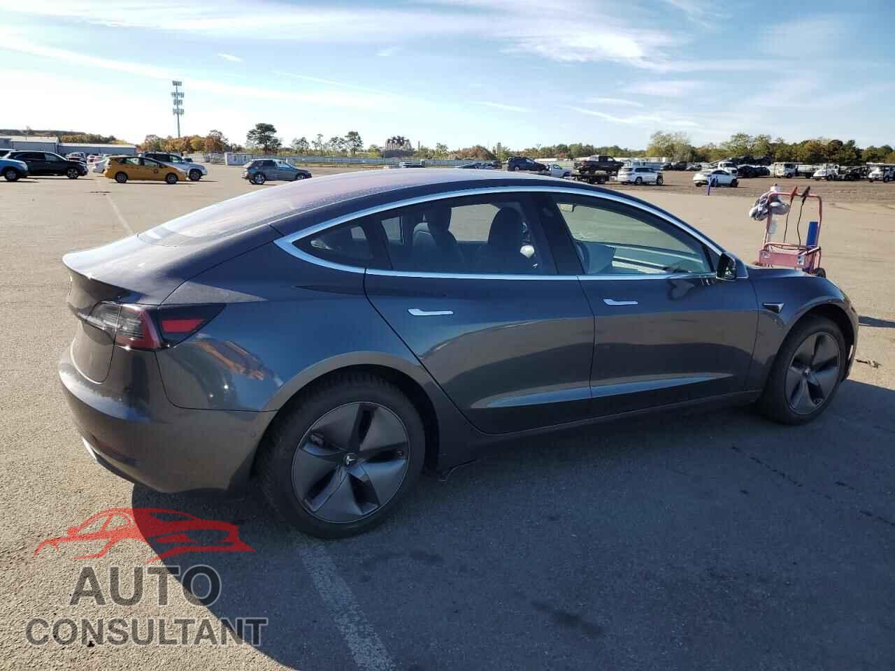 TESLA MODEL 3 2018 - 5YJ3E1EA7JF025888