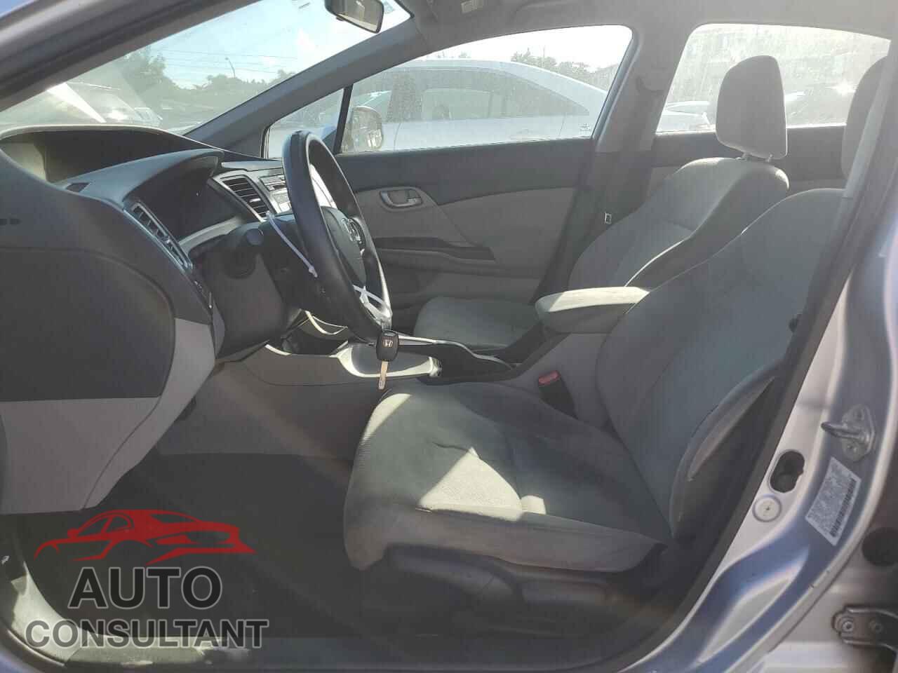 HONDA CIVIC 2013 - 2HGFB2F52DH539385