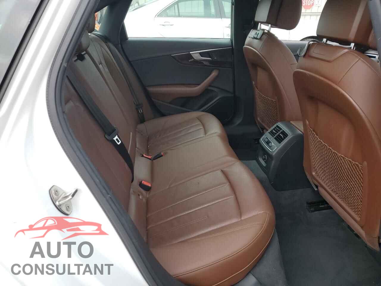 AUDI A4 2017 - WAUANAF49HN058044