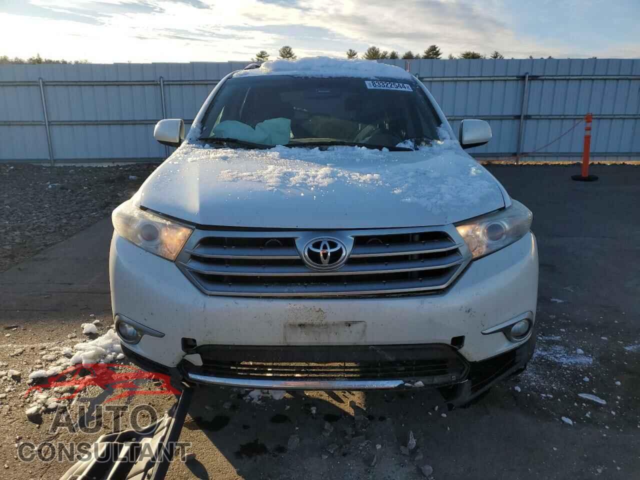 TOYOTA HIGHLANDER 2013 - 5TDBK3EH8DS230603