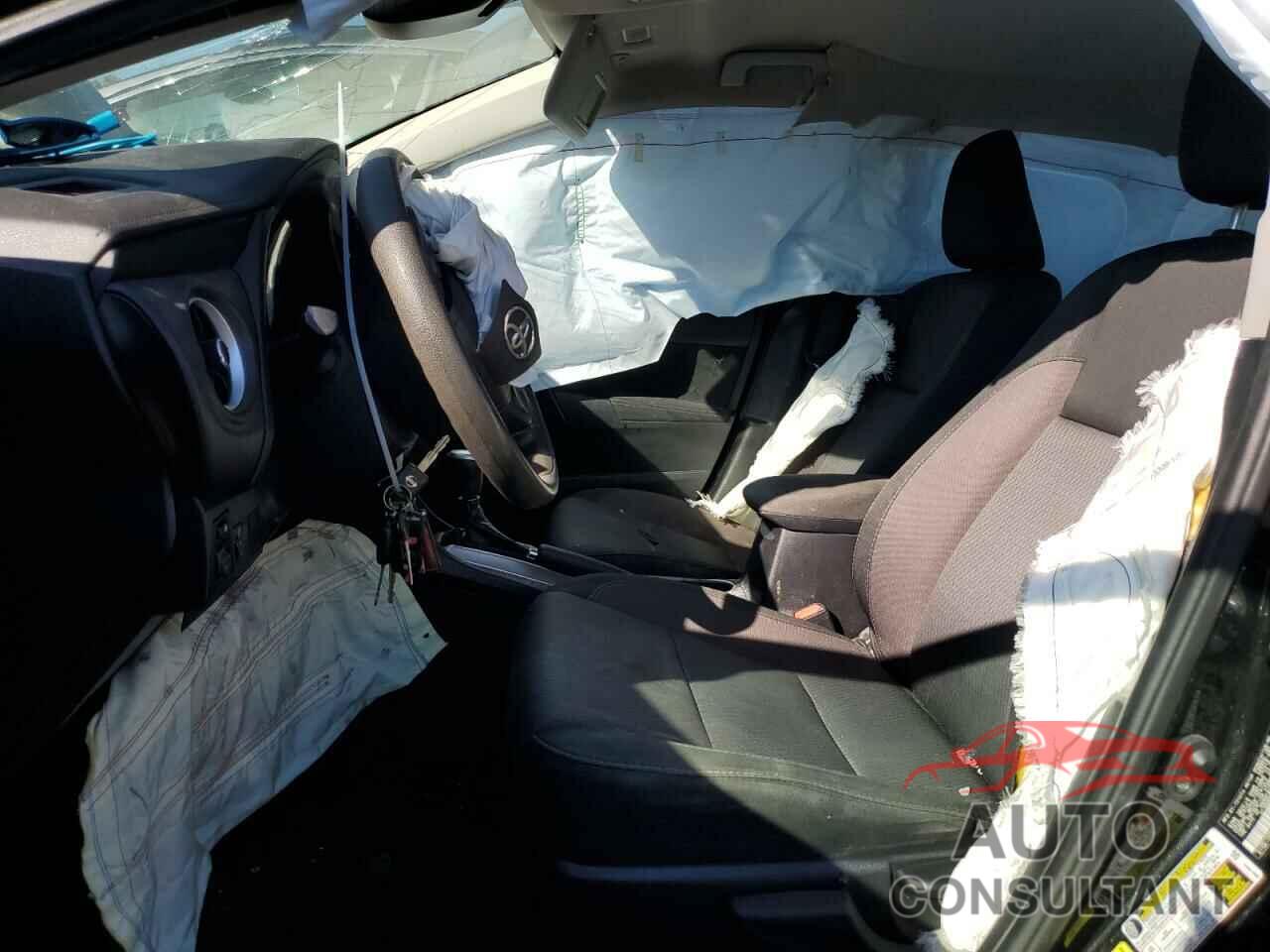 TOYOTA COROLLA 2018 - 2T1BURHEXJC117660