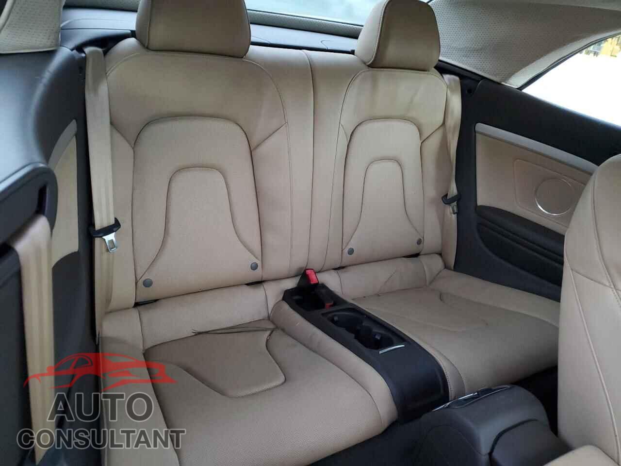 AUDI A5 2013 - WAULFAFH4DN015802