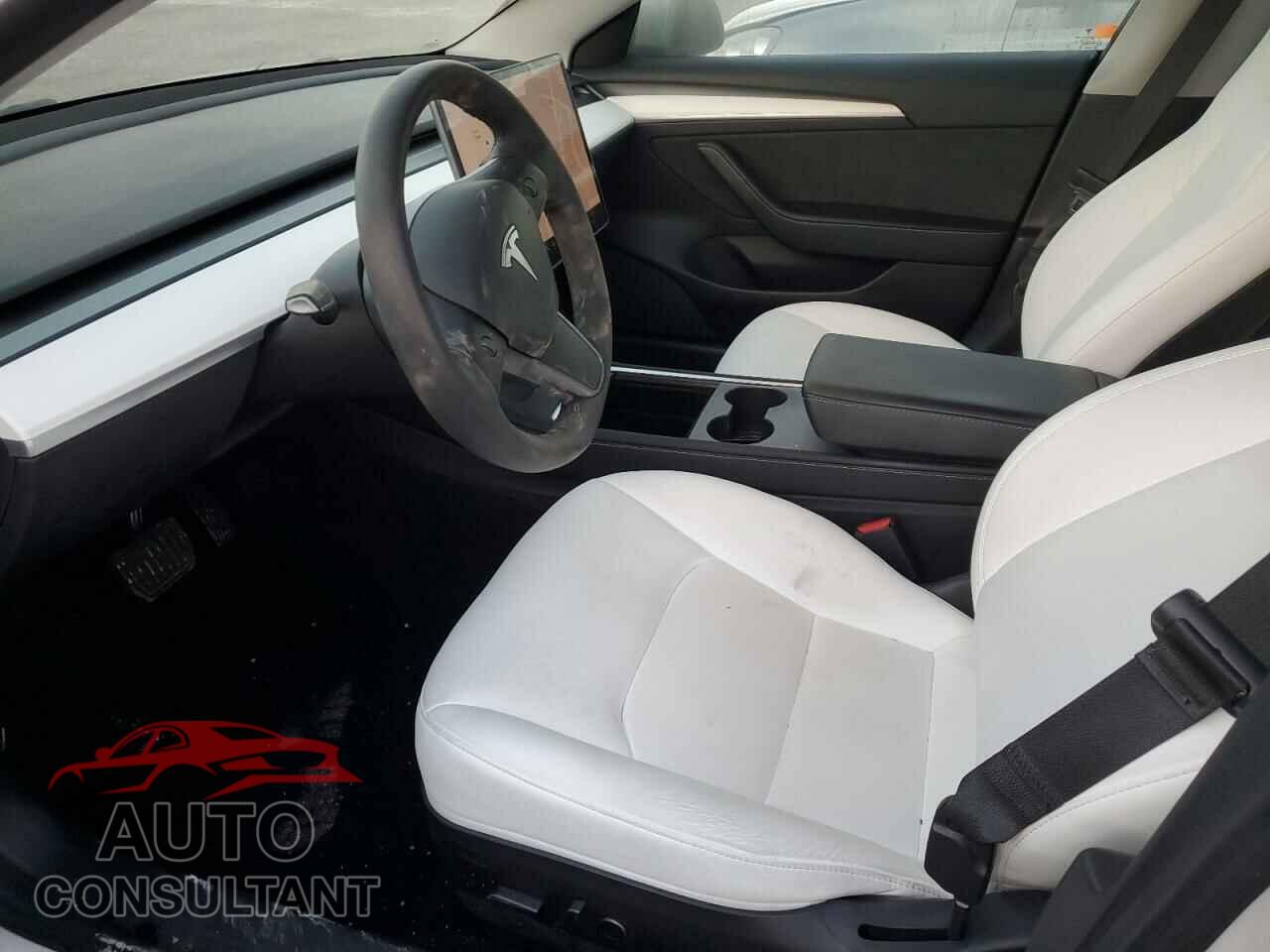 TESLA MODEL 3 2021 - 5YJ3E1EB2MF046855