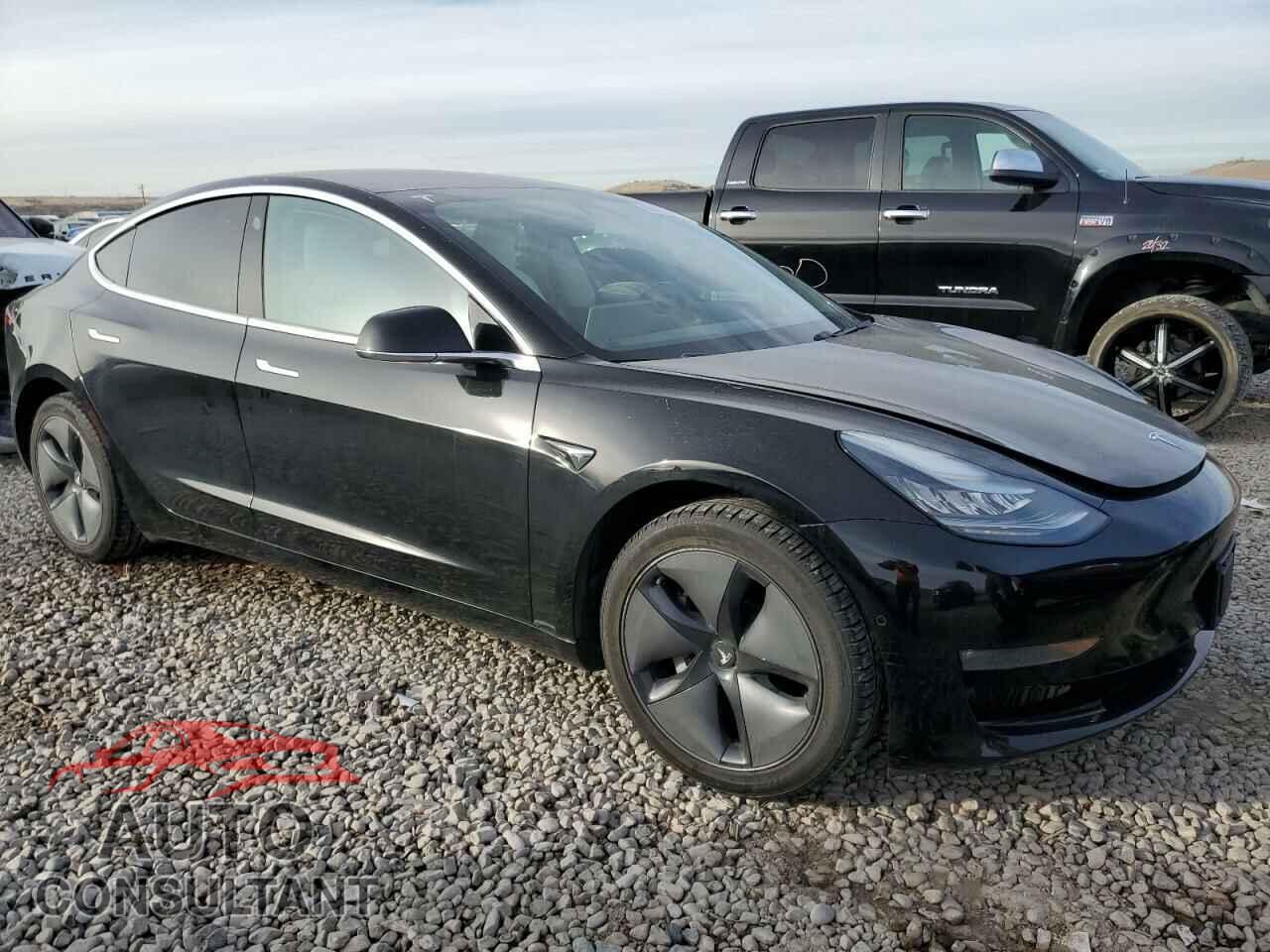 TESLA MODEL 3 2019 - 5YJ3E1EA9KF323652