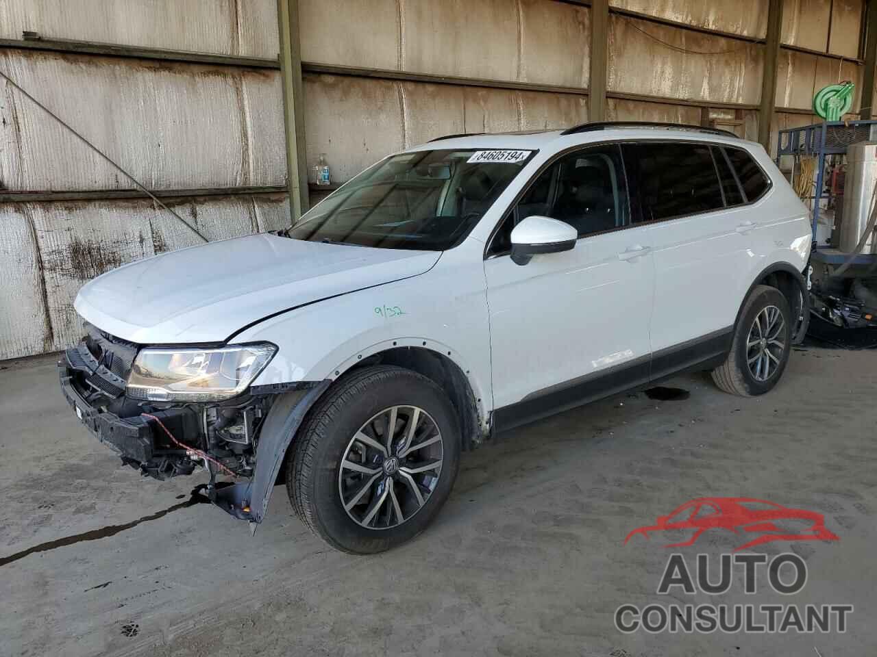 VOLKSWAGEN TIGUAN 2018 - 3VV2B7AX2JM218934