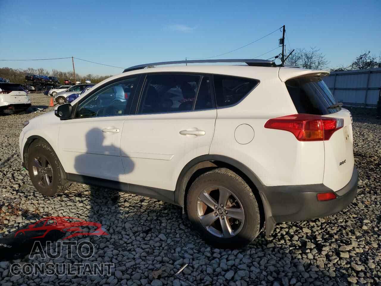 TOYOTA RAV4 2015 - JTMRFREV8FD172230