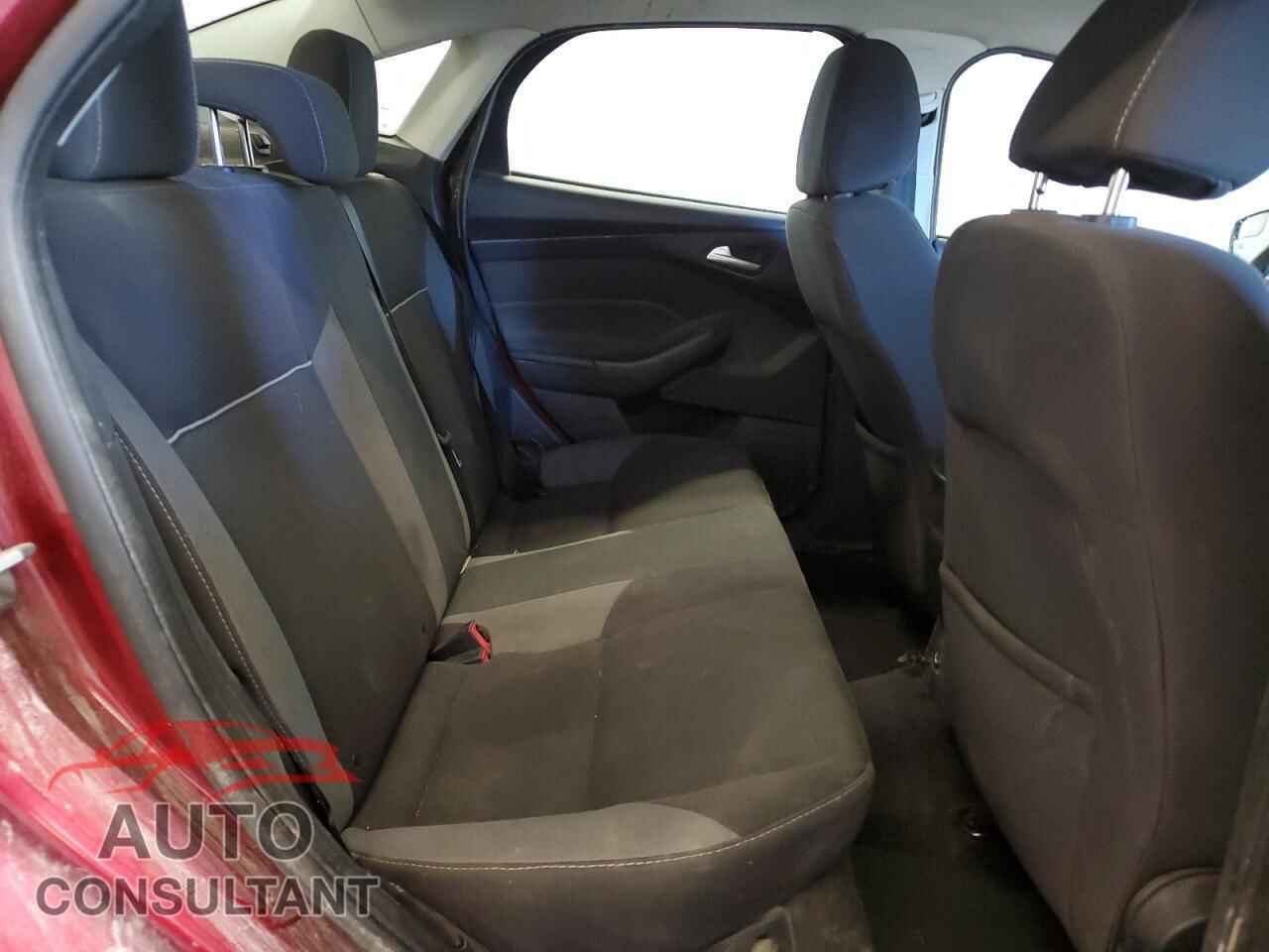 FORD FOCUS 2013 - 1FADP3F2XDL189015