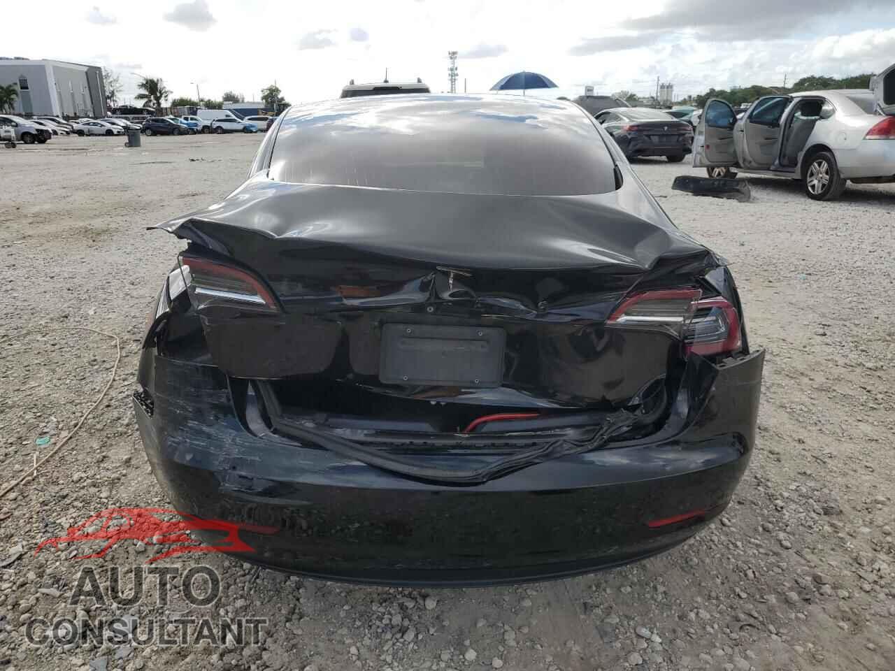 TESLA MODEL 3 2019 - 5YJ3E1EA5KF402686