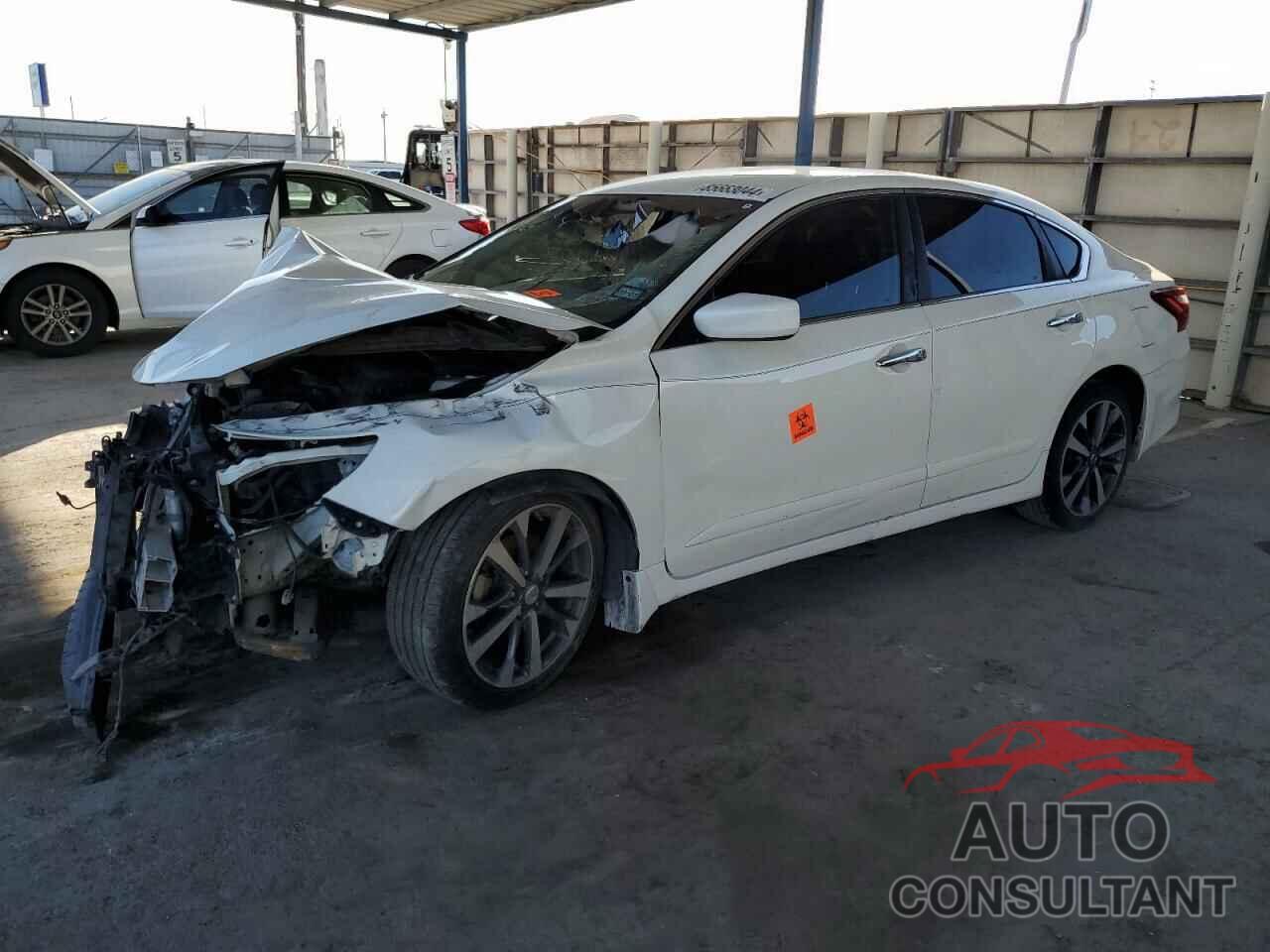 NISSAN ALTIMA 2018 - 1N4AL3AP3JC472742