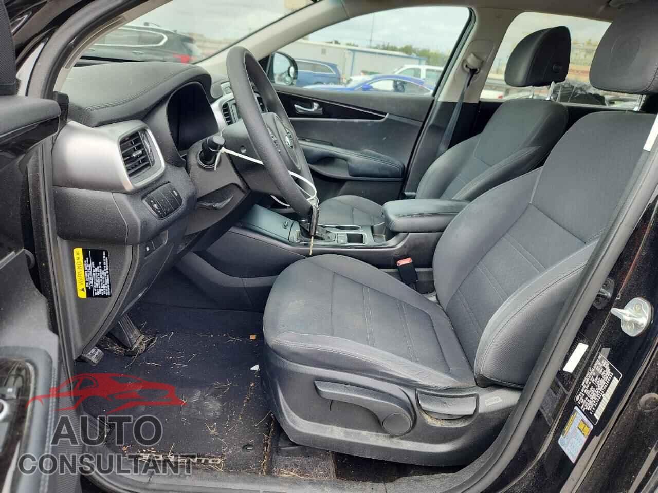 KIA SORENTO 2017 - 5XYPG4A37HG264655