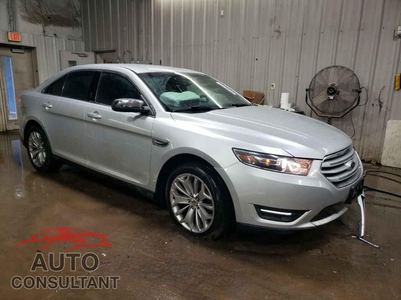 FORD TAURUS 2015 - 1FAHP2F87FG118723