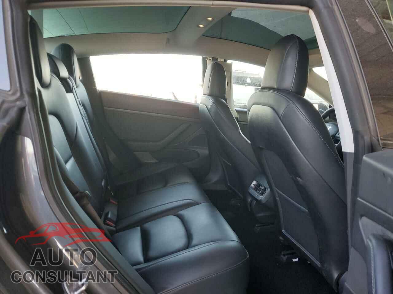TESLA MODEL 3 2020 - 5YJ3E1EA2LF705121