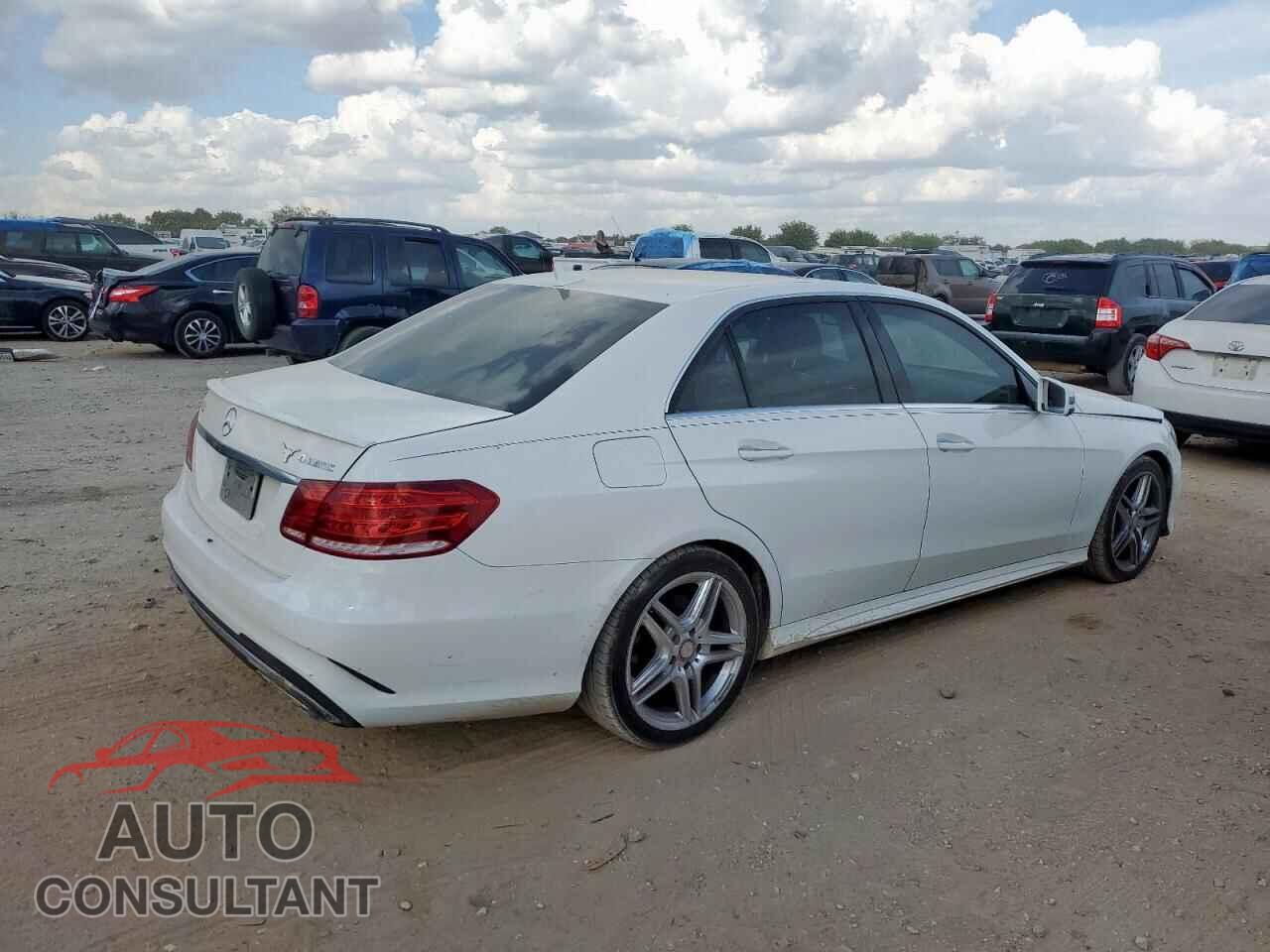 MERCEDES-BENZ E-CLASS 2014 - WDDHF8JB0EA825317