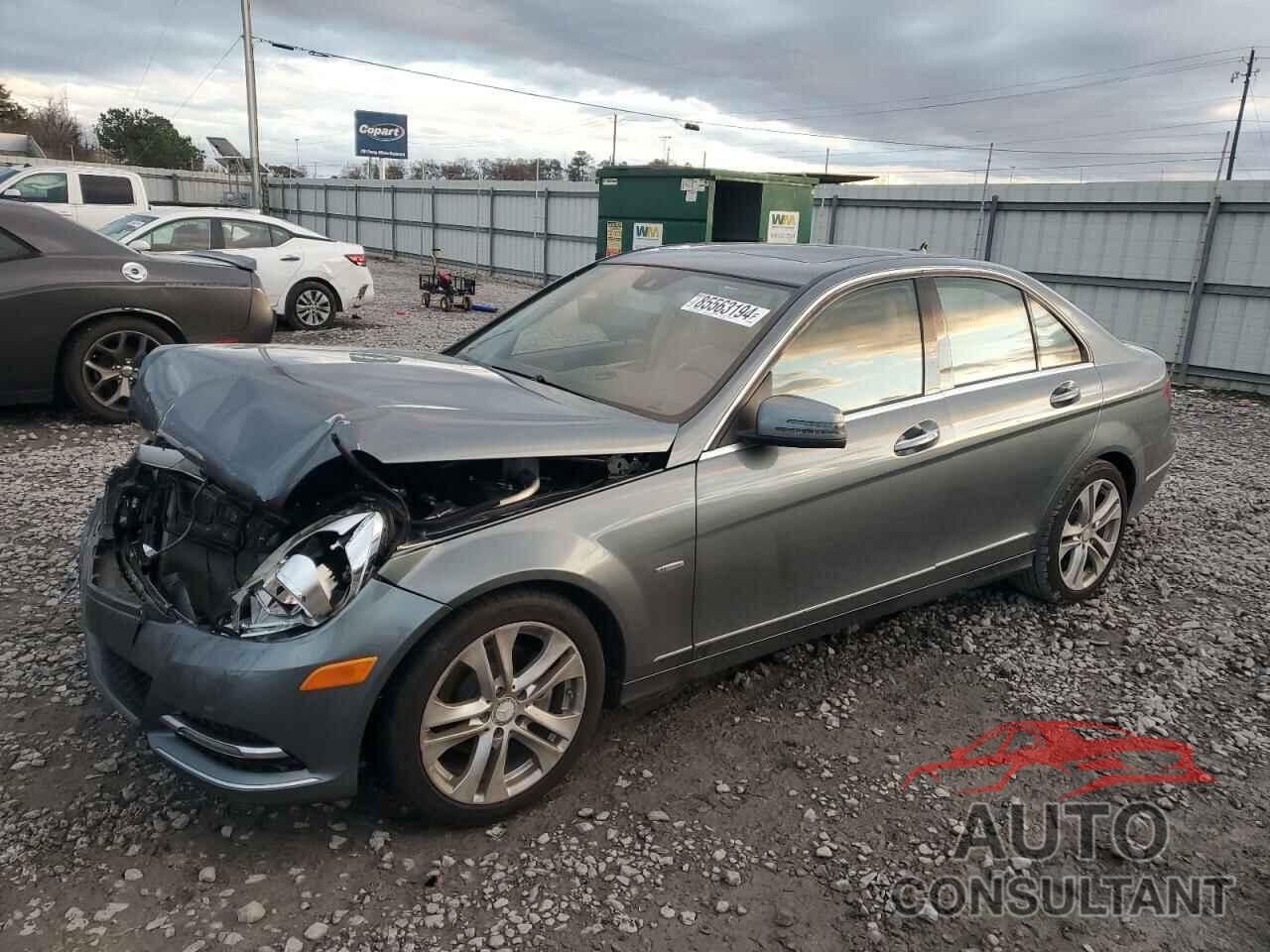 MERCEDES-BENZ C-CLASS 2012 - WDDGF4HB4CR237221