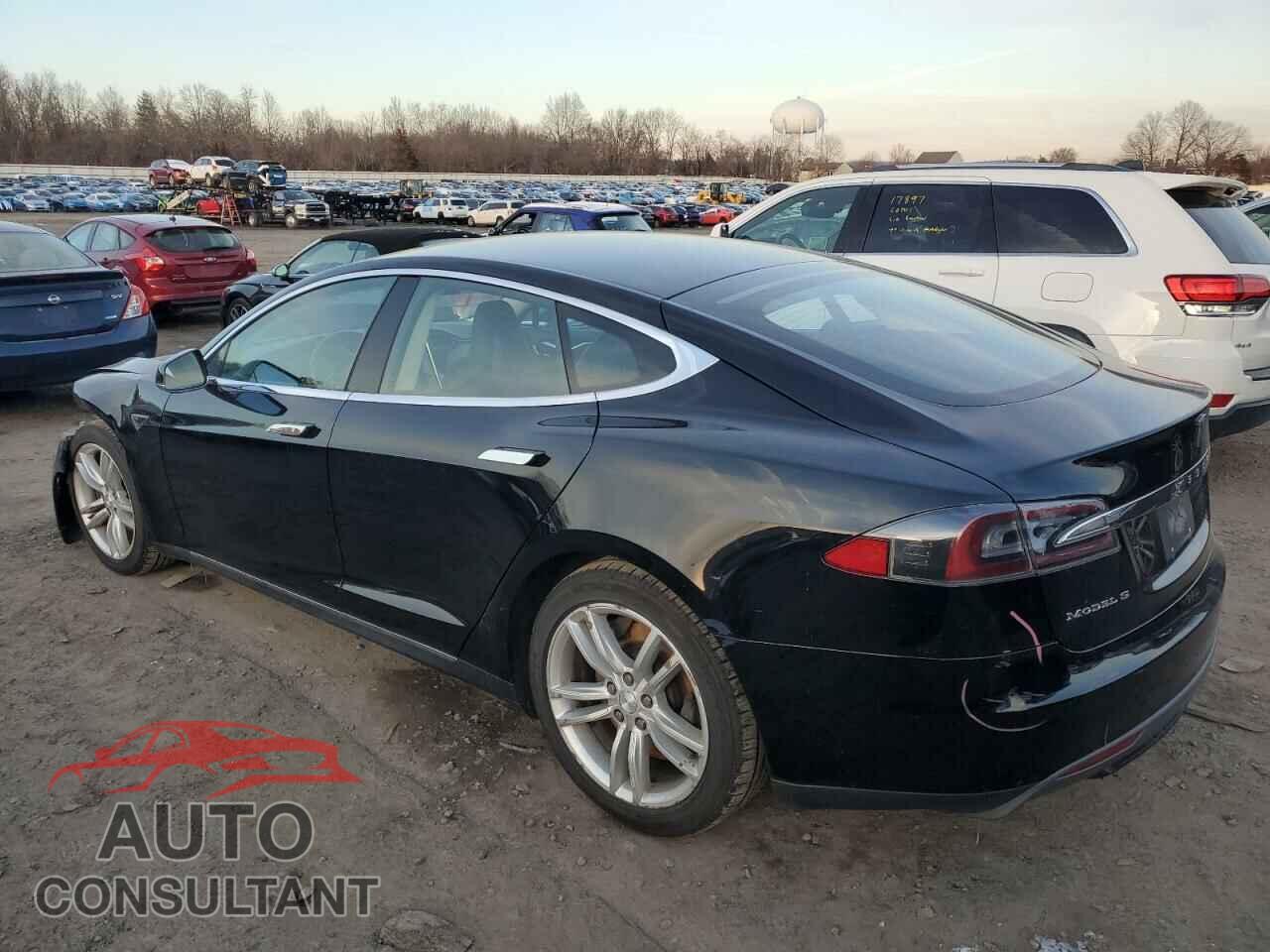 TESLA MODEL S 2014 - 5YJSA1H12EFP43535