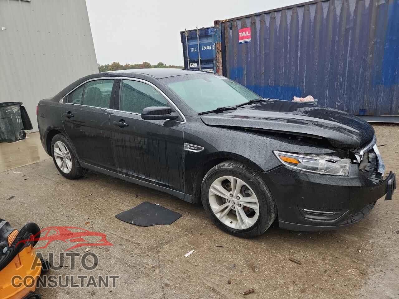 FORD TAURUS 2015 - 1FAHP2E82FG156815