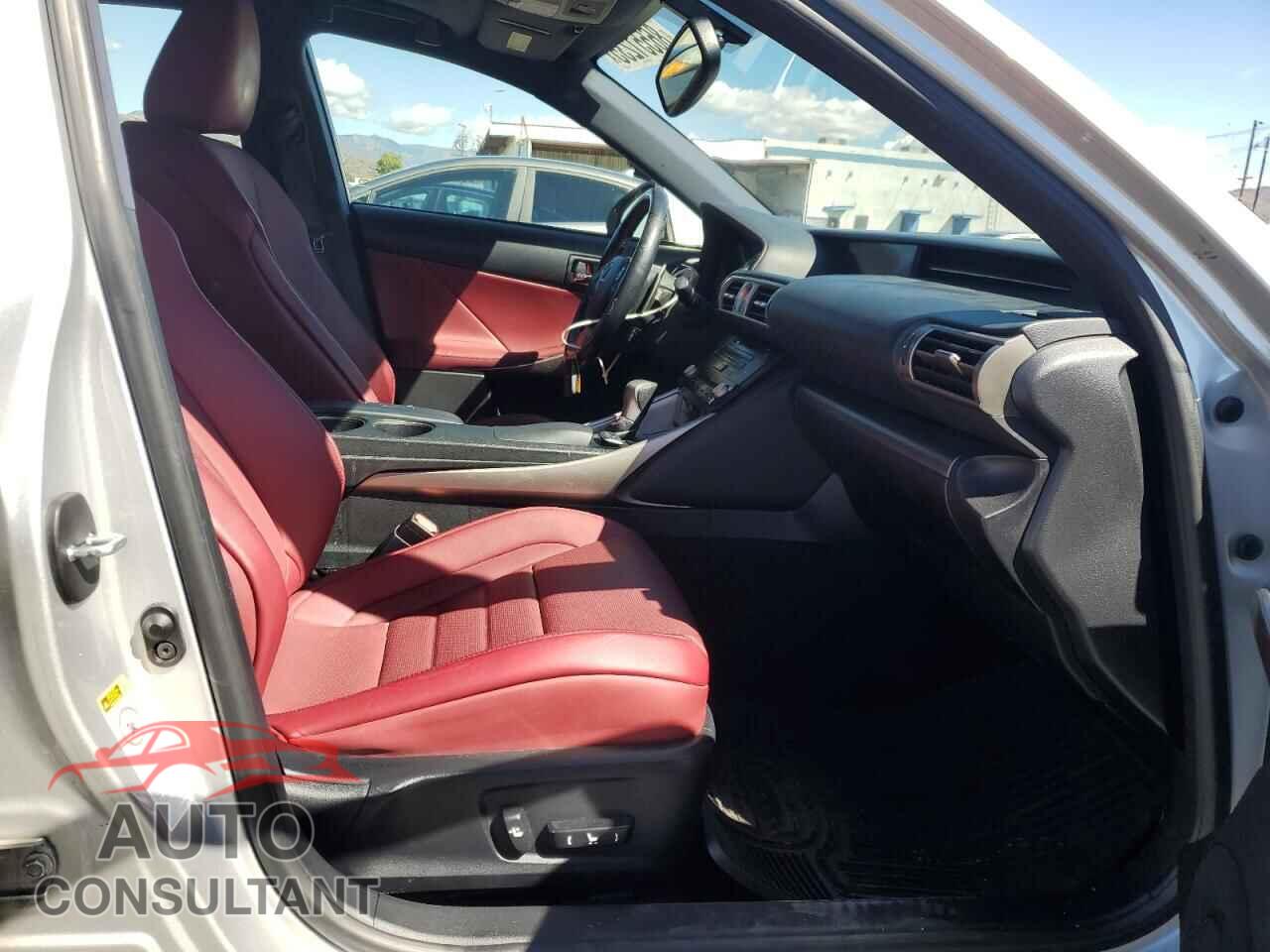 LEXUS IS 2014 - JTHBE1D22E5013224