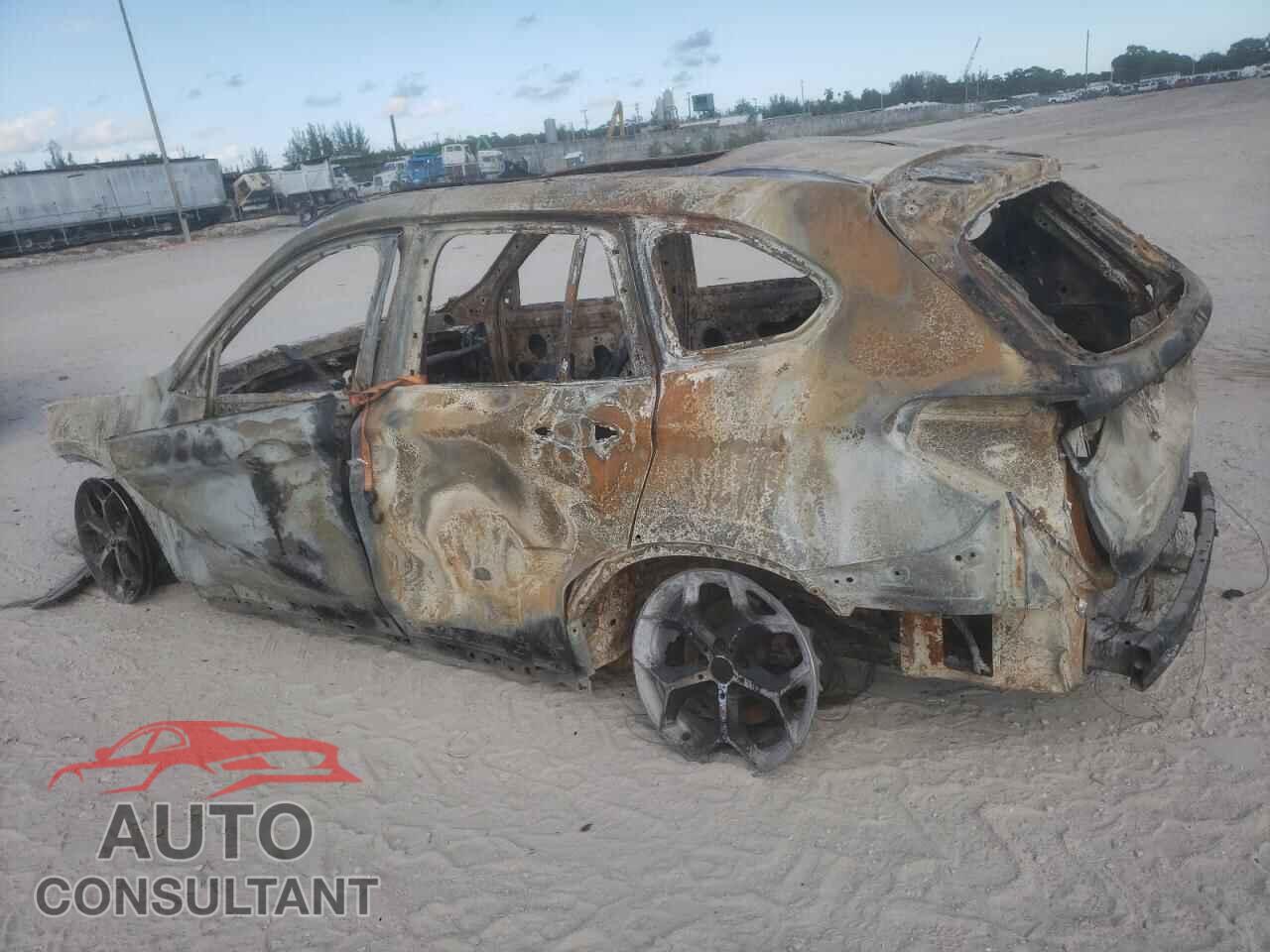BMW X1 2017 - WBXHT3C33H5F67843