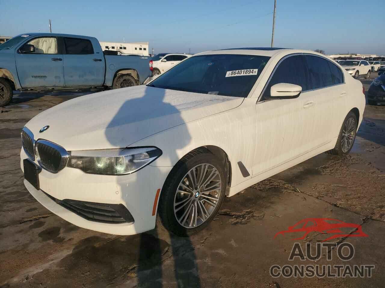 BMW 5 SERIES 2019 - WBAJA5C52KWW15748