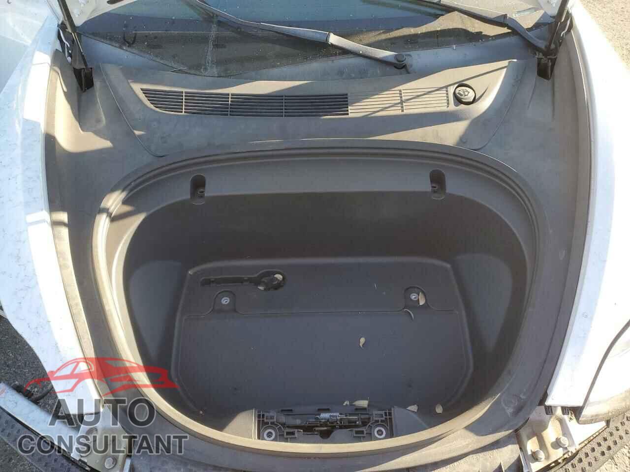 TESLA MODEL 3 2020 - 5YJ3E1EA8LF598351