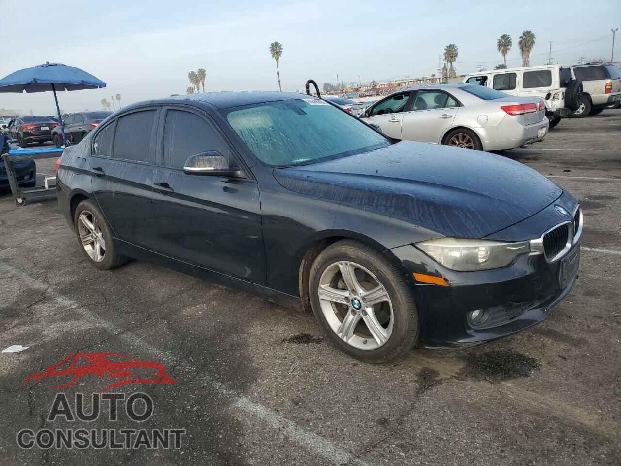 BMW 3 SERIES 2012 - WBA3C1C5XCA697058