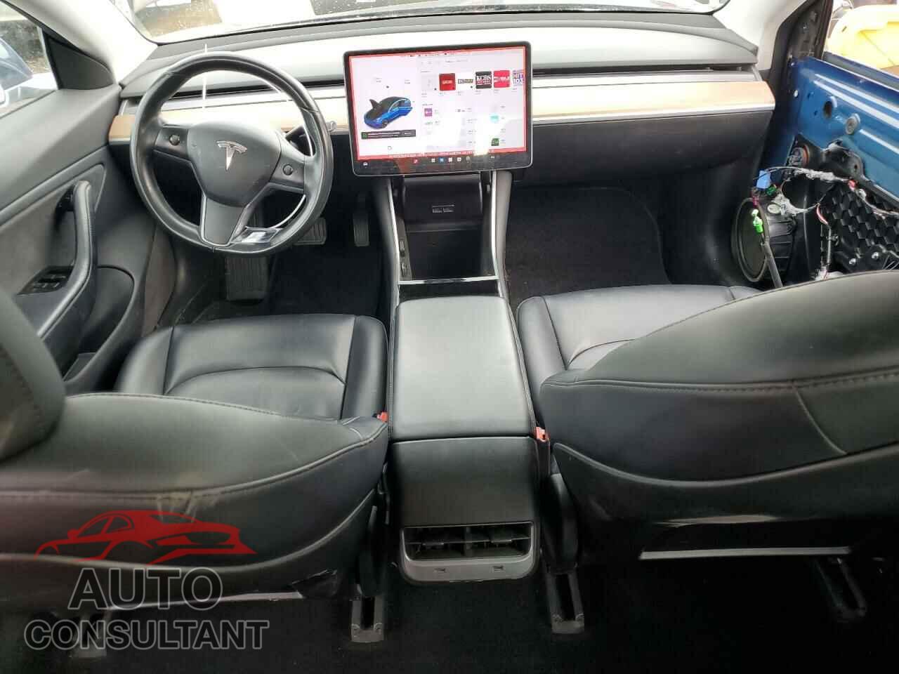 TESLA MODEL 3 2018 - 5YJ3E1EA5JF011813