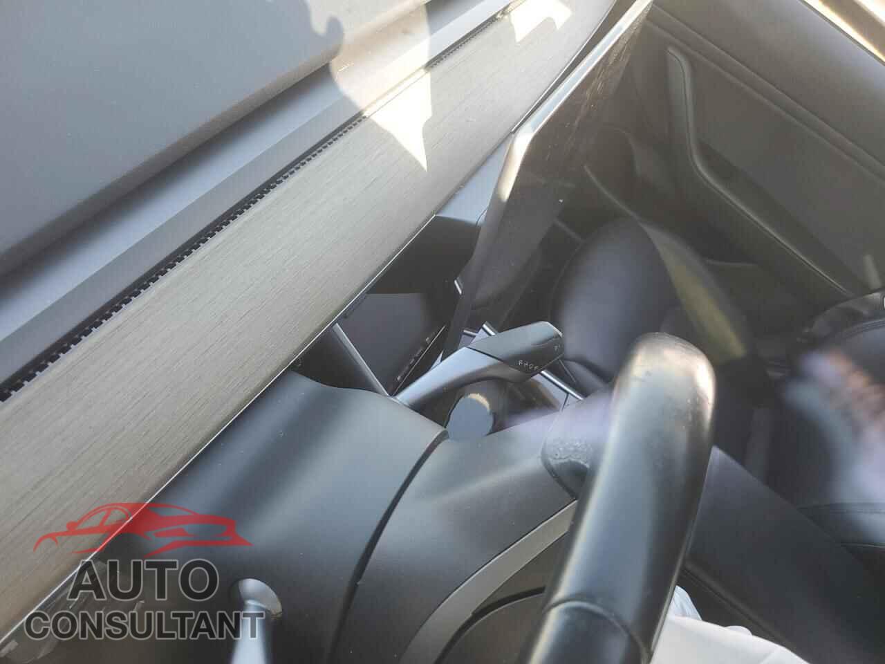 TESLA MODEL 3 2018 - 5YJ3E1EA4JF161573