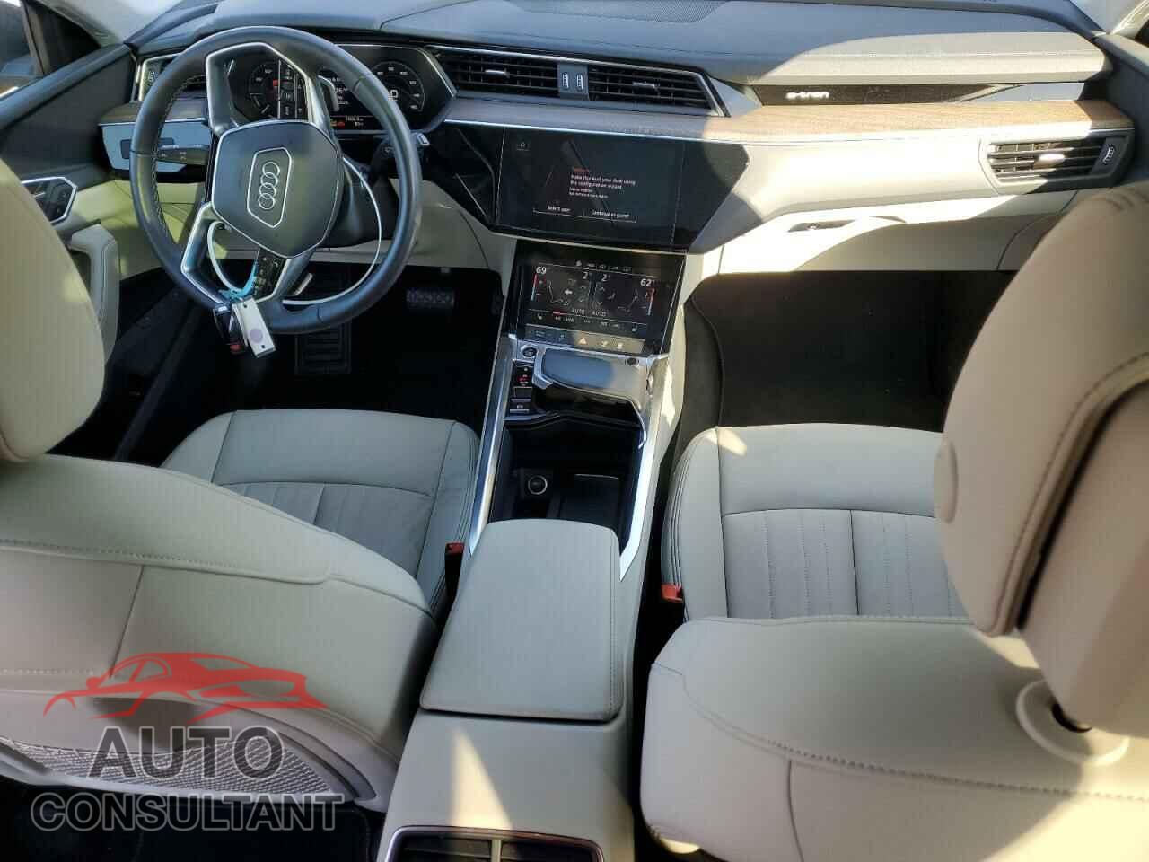 AUDI E-TRON 2023 - WA1AAAGE7PB025575