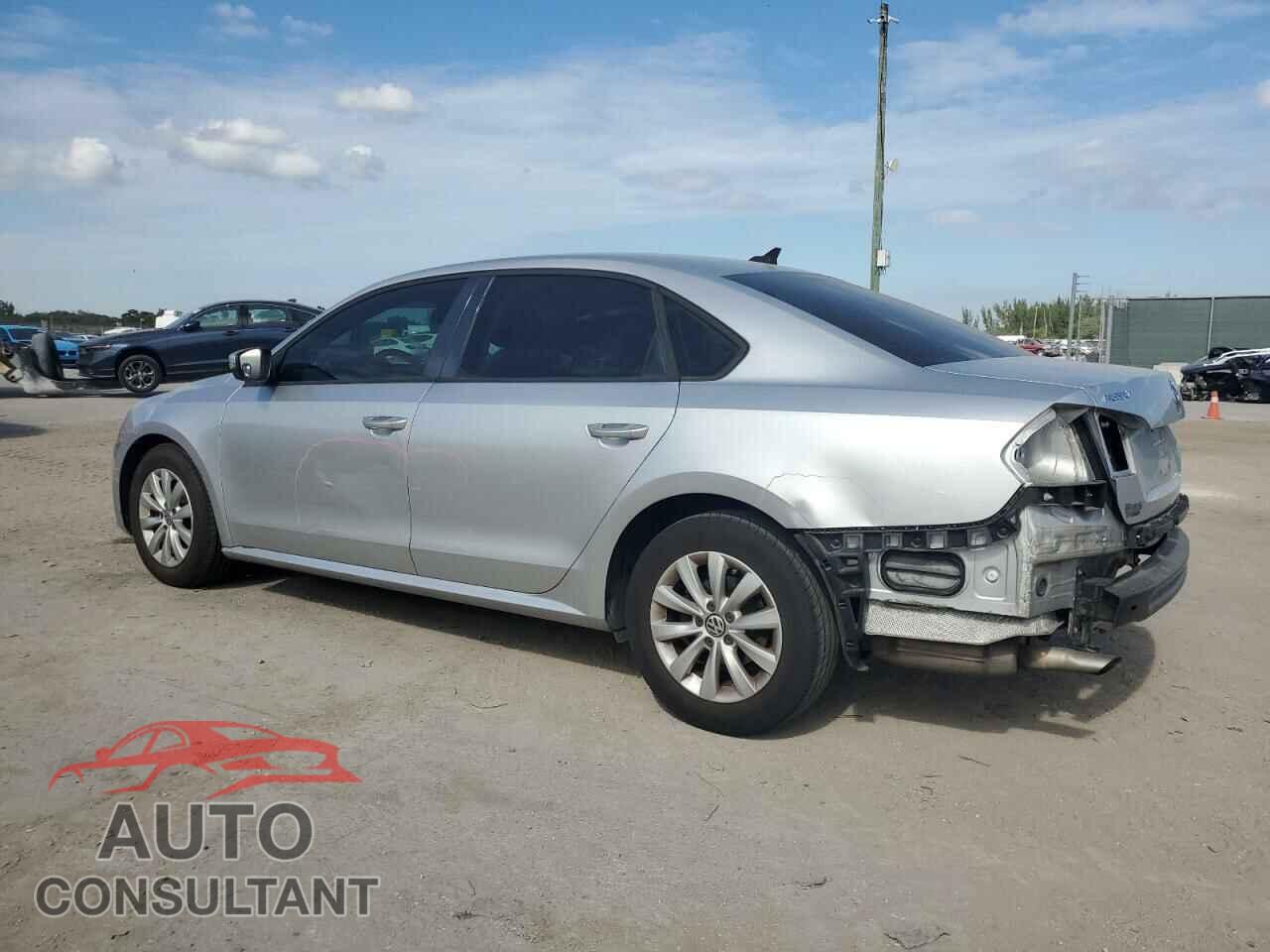 VOLKSWAGEN PASSAT 2014 - 1VWAP7A34EC008316