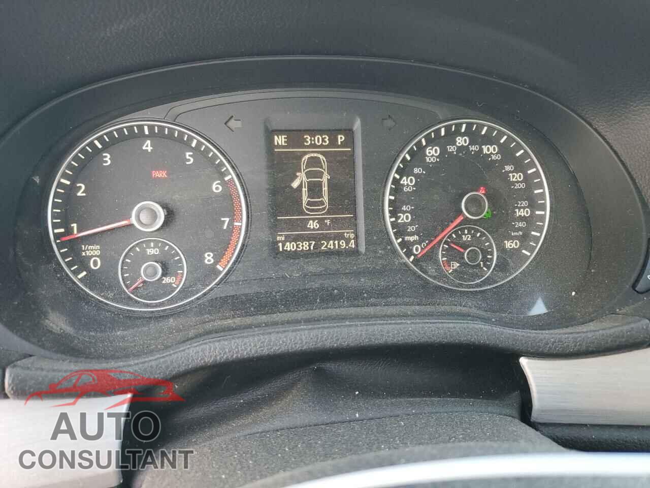 VOLKSWAGEN PASSAT 2013 - 1VWBP7A32DC038451