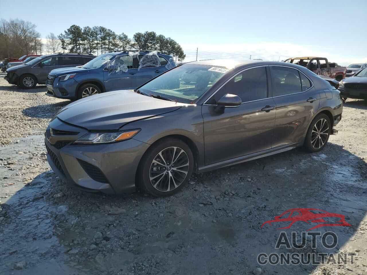 TOYOTA CAMRY 2018 - 4T1B11HK4JU115689