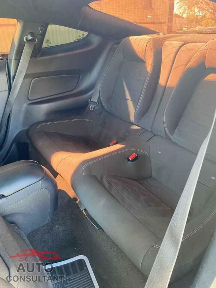 FORD MUSTANG 2015 - 1FA6P8CF5F5305659