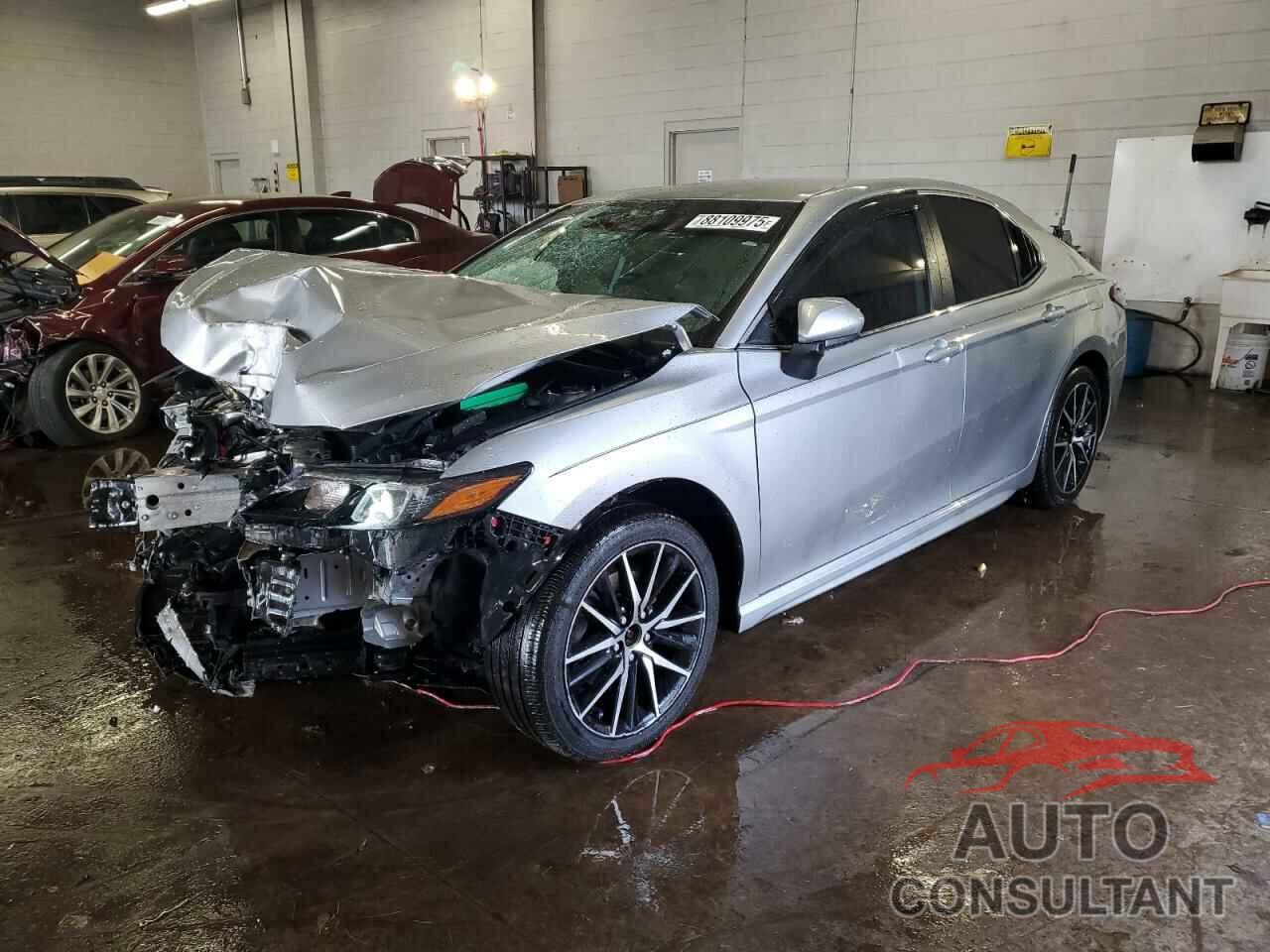 TOYOTA CAMRY 2021 - 4T1G11AK4MU572393