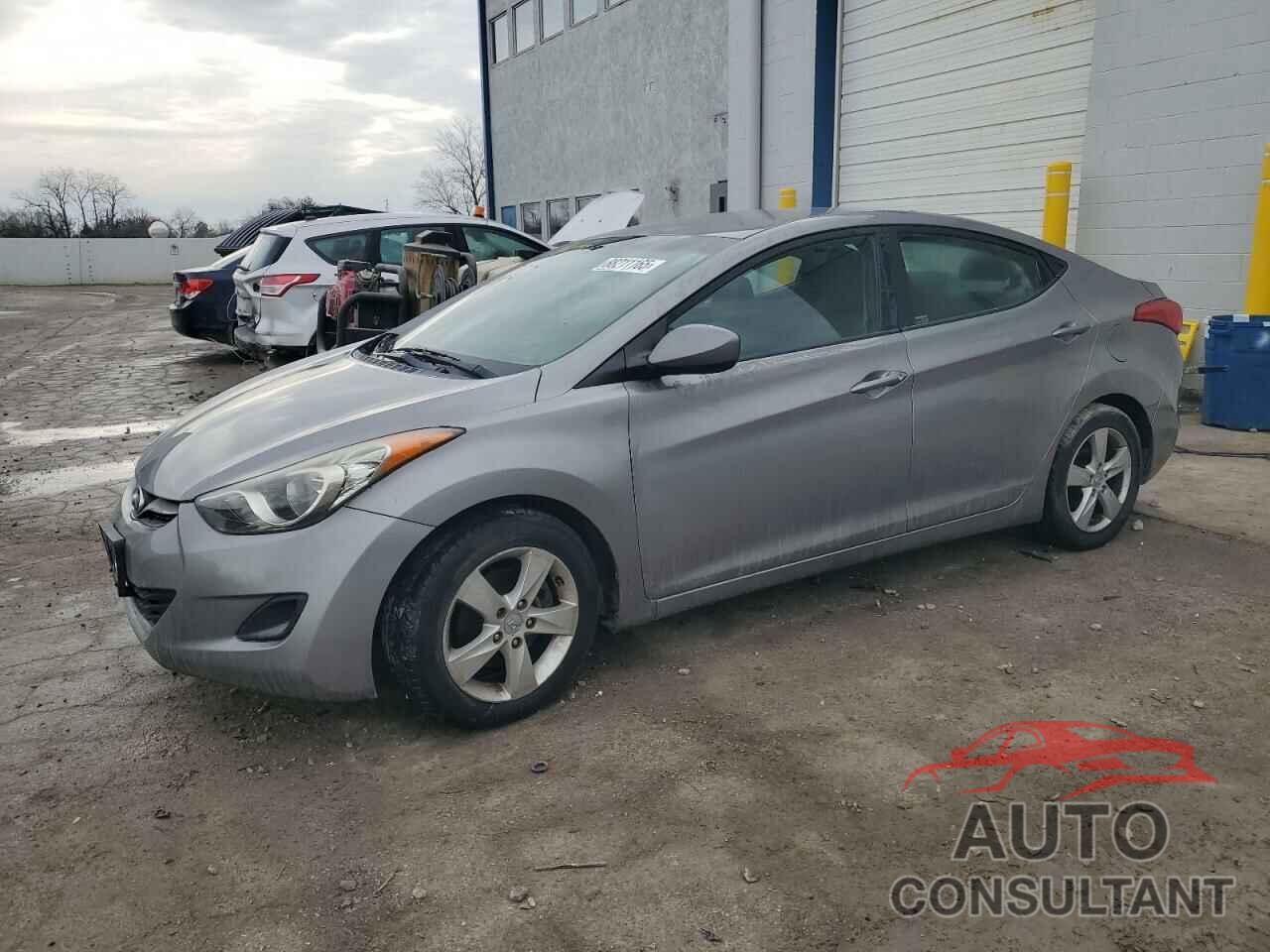 HYUNDAI ELANTRA 2011 - KMHDH4AE5BU117351