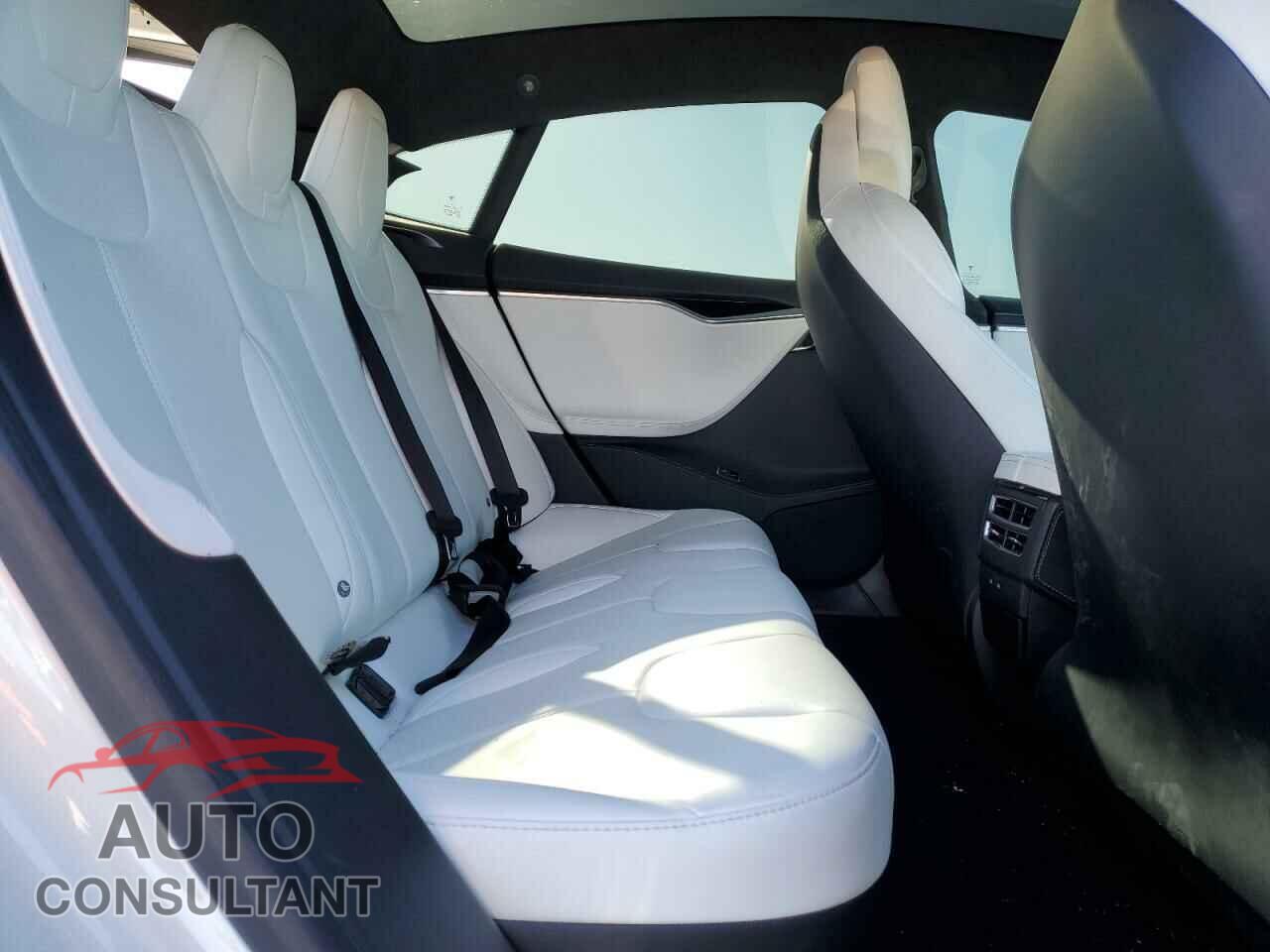 TESLA MODEL S 2017 - 5YJSA1E16HF204974