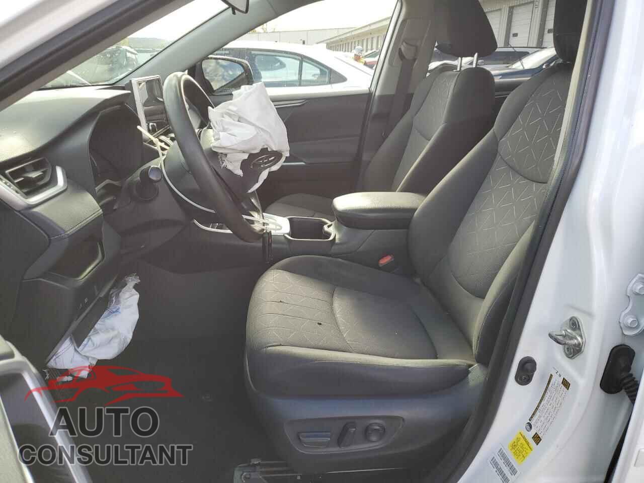 TOYOTA RAV4 2023 - JTMP1RFV5PD093586