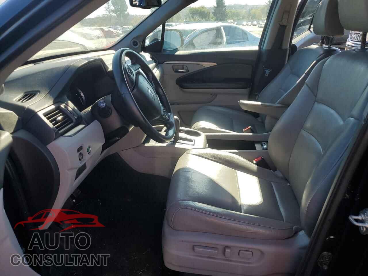 HONDA PILOT 2016 - 5FNYF5H50GB006830