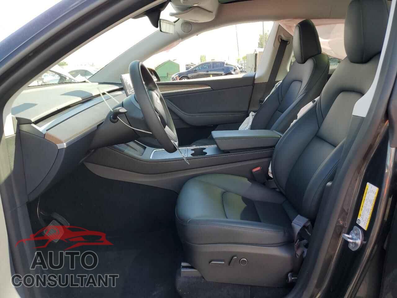 TESLA MODEL Y 2025 - 7SAYGDED8SA356217