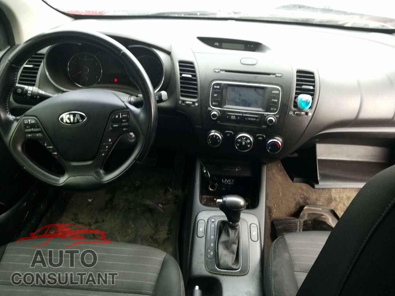 KIA FORTE 2016 - KNAFX6A83G5645930